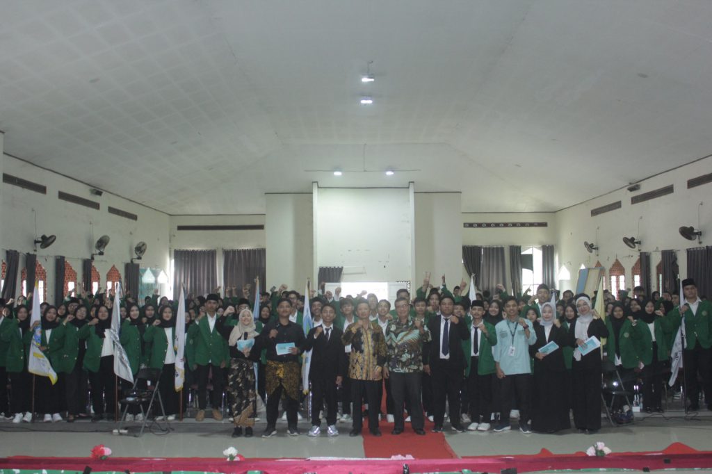 Pelantikan Serentak dan Simposium Rapat Koordinasi ORMAWA FITK: "Transformasi Keperngurusan ORMAWA yang Visioner Menyongsong Integritas FITK Siber Ahsan
