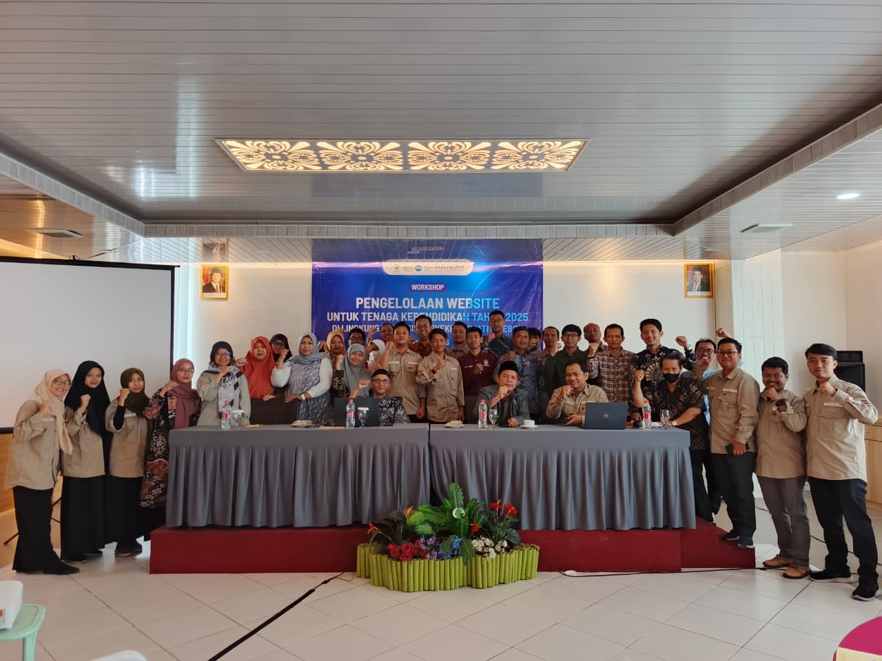 Foto bersama Peserta Workshop Pengelolaan Website