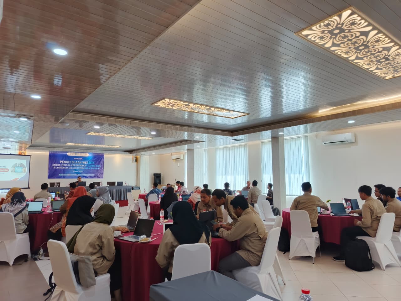 Tendik FITK Ikuti Workshop Pengelolaan Website Tahun 2025