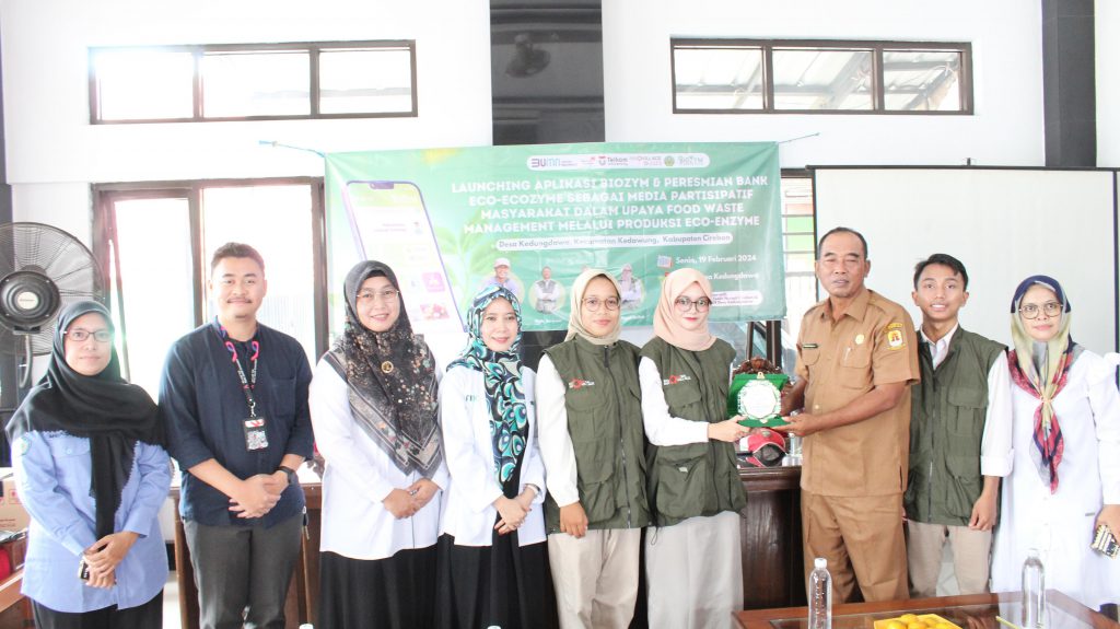 Peraih Penghargaan Inovilage 2023: Mahasiswa Tadris Biologi IAIN Syekh Nurjati Cirebon Ciptakan Aplikasi BIOZYM