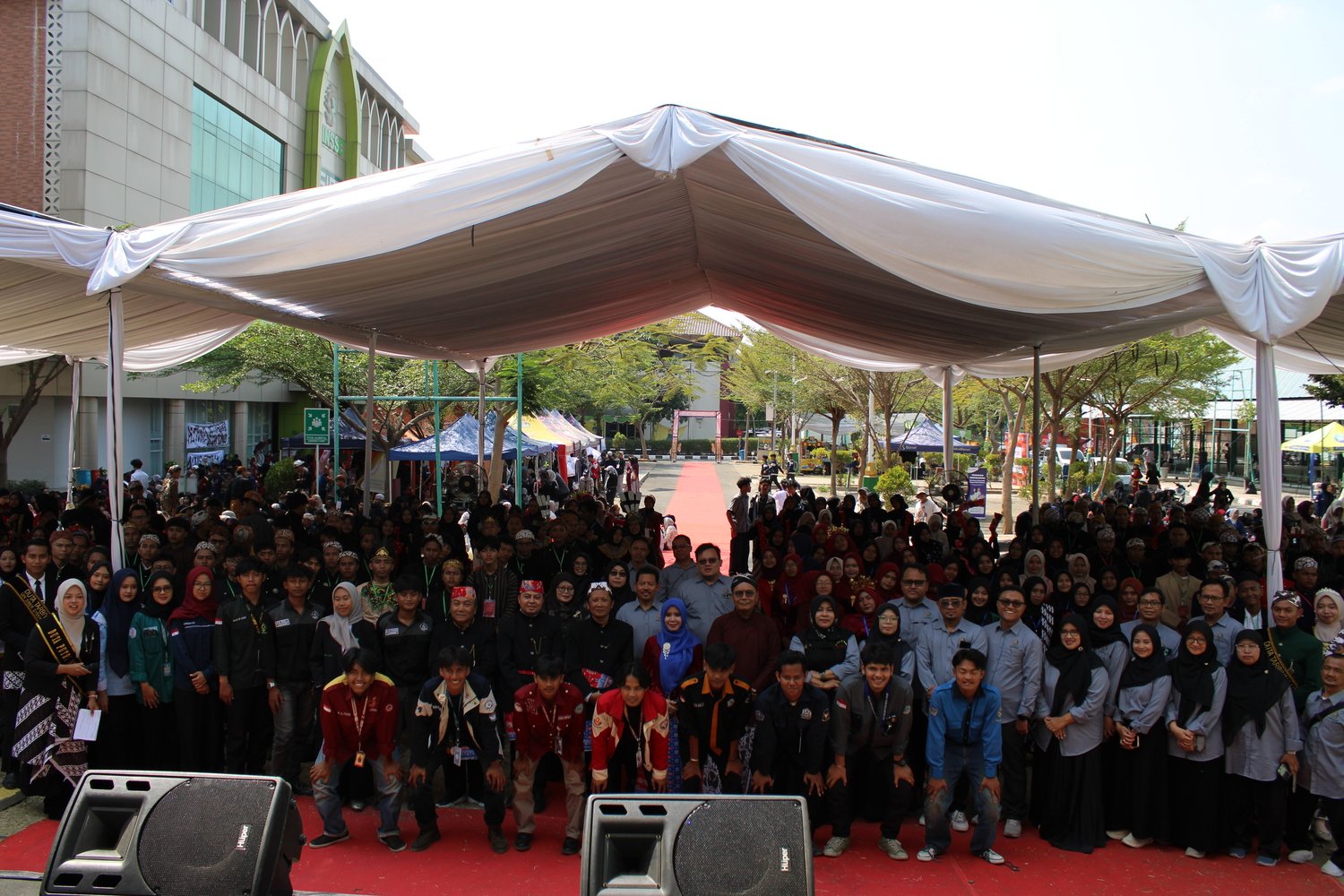 PBAK FITK 2026 Sambut 1.140 Mahasiswa Baru, Kenalkan Akademik hingga Budaya Cirebon